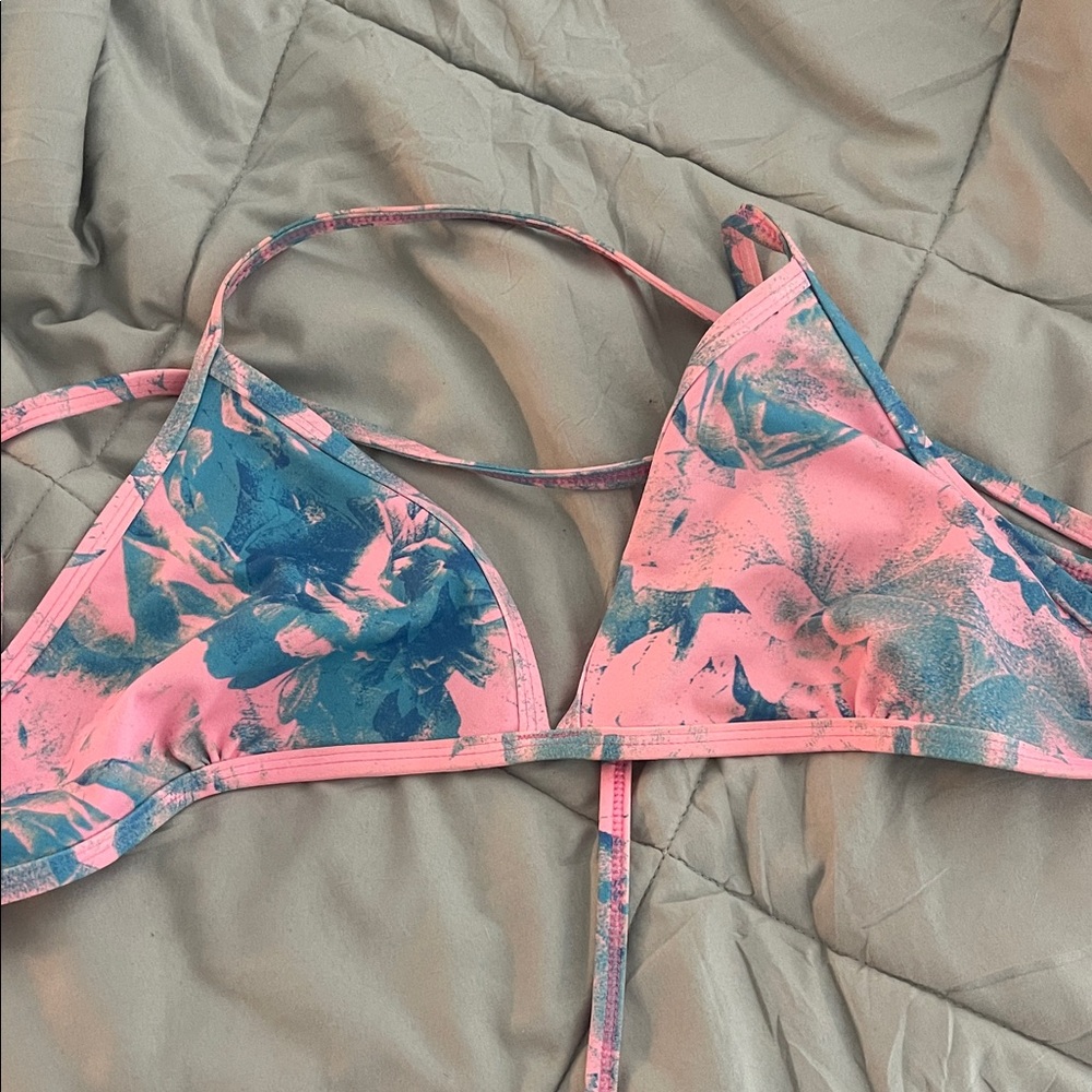 jolyn printed triangle top